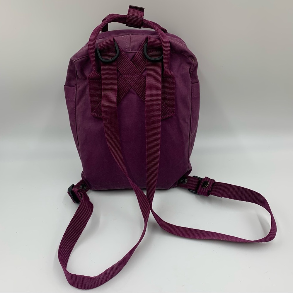 Fjällräven Kånken Purple Backpack - Picture 5 of 13
